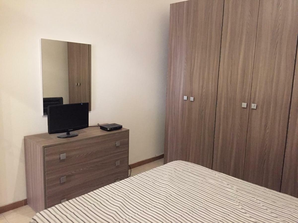 Onax Rooms Каляри Екстериор снимка